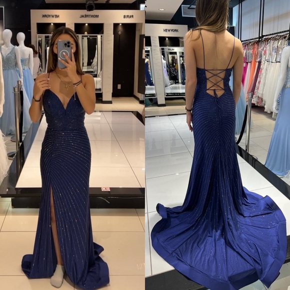 Prom dress - Picture 1 of 3